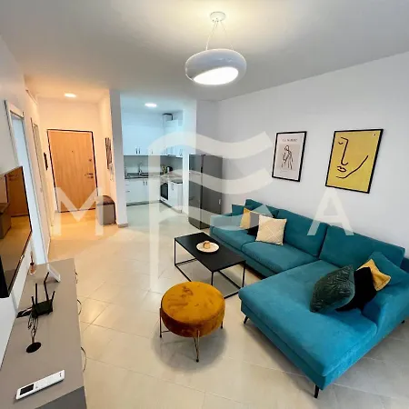 Auslander 731 Apartment *