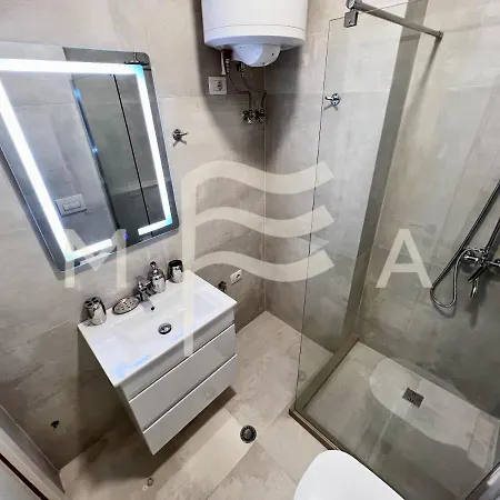 Auslander 731 Durres